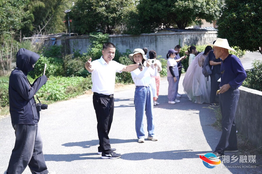 湘潭新媒体采风团“打卡” 湘乡 探古韵龙城 “颜值” 与 “内涵”