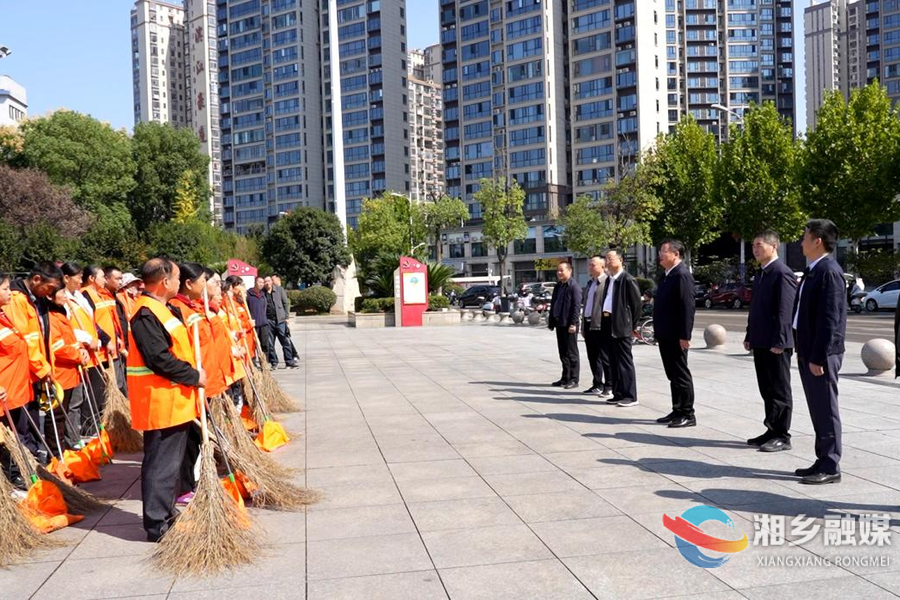 赵新文看望慰问一线环卫工人