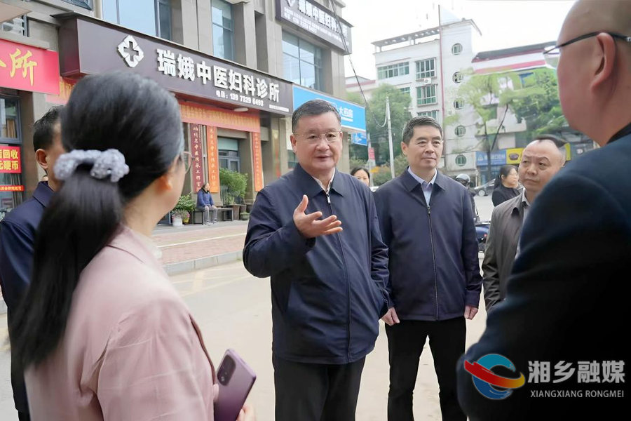 赵新文督导文明城市建设工作：深入一线查问题 压实责任促提升