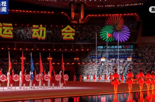 独家视频丨中国红闪耀大湾区 粤港澳三地首次同步升起五星红旗