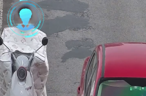 电警抓拍不戴头盔大曝光