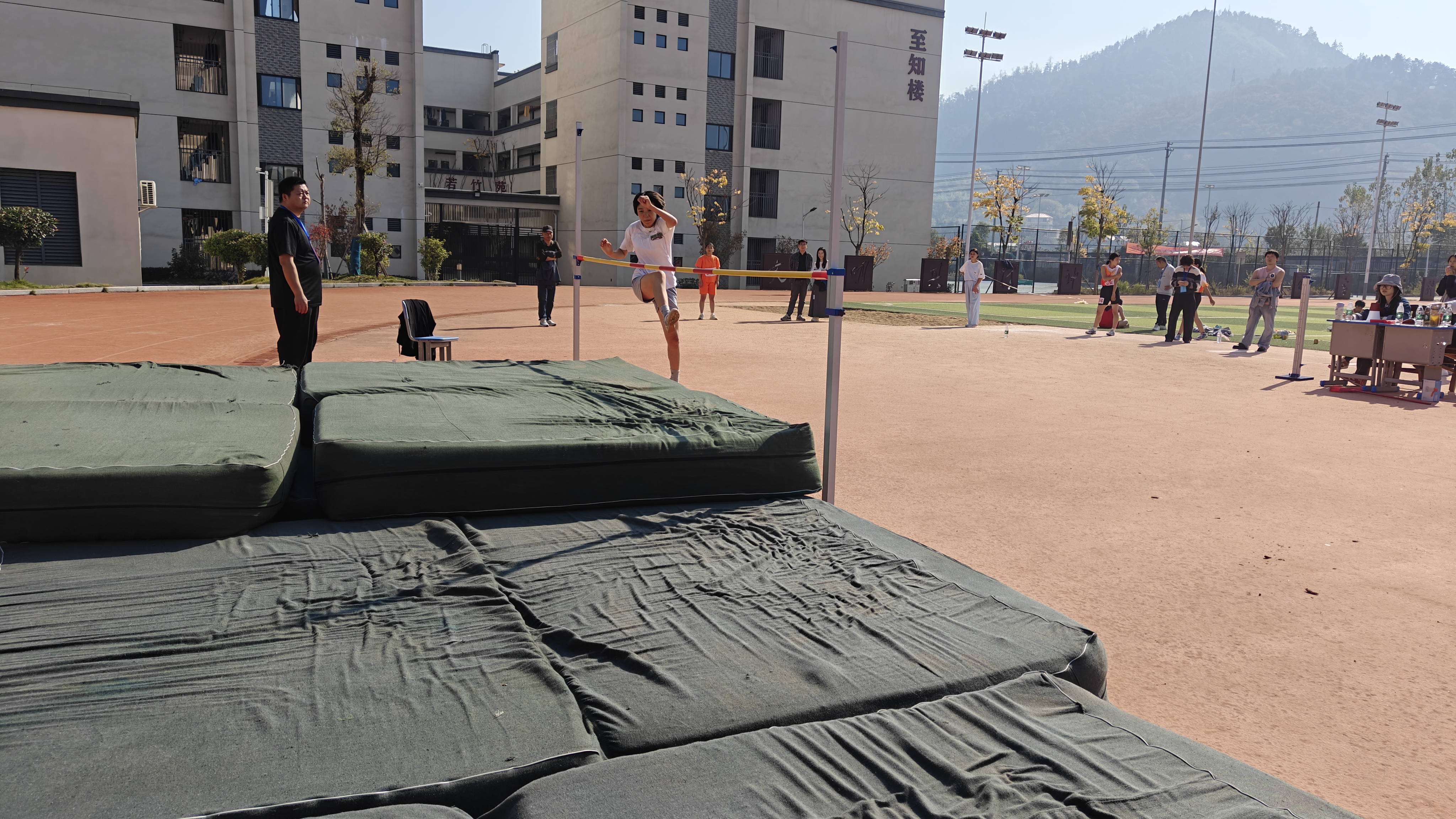 湘乡市2025年中小学田径运动会开幕