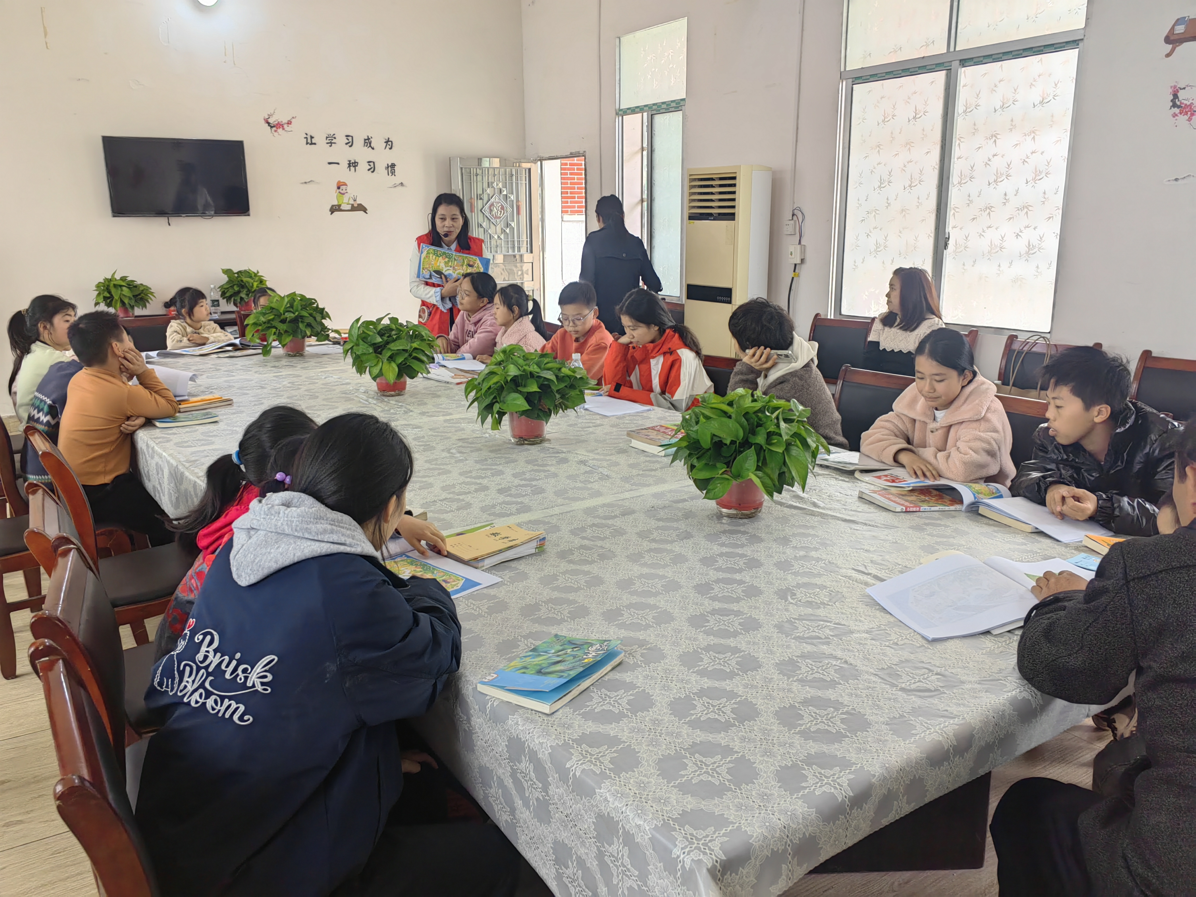 农家书屋“出圈”记②丨从“书架”到“生活”，湘乡市农家书屋焕新颜