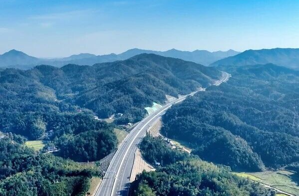 织密“发展经纬”！湘乡五年交通强市建设跑出加速度