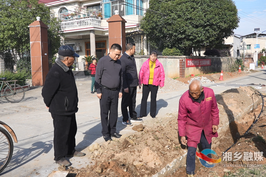 【人大风采】旷冬福： 涓涓清流映担当