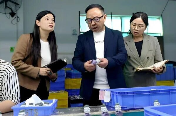 【政协风采】贺德军：湾区筑梦牵乡梓 履职为民显担当