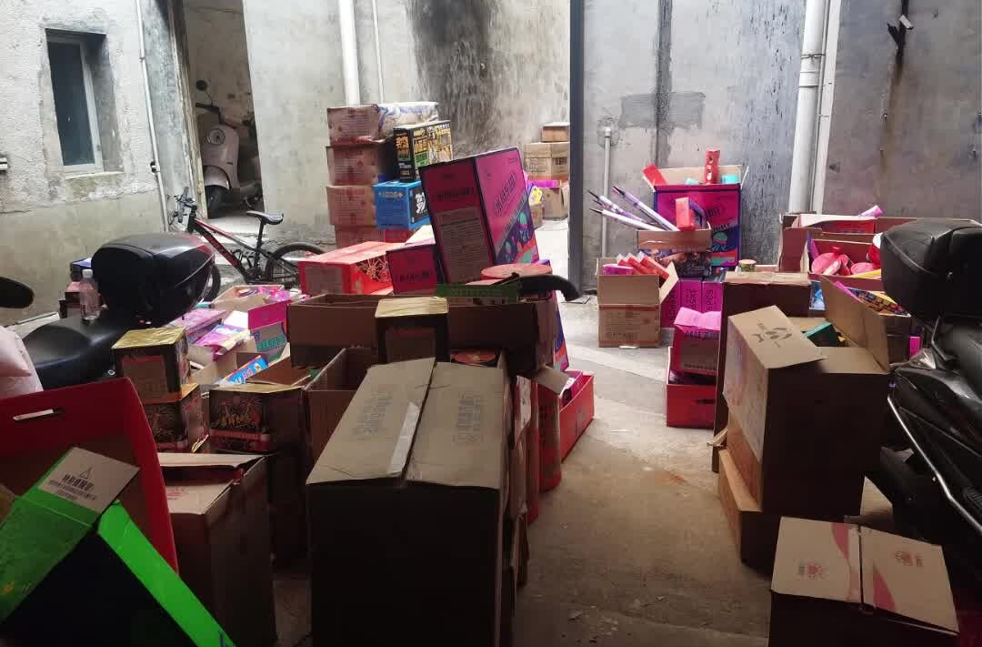 以案说法 | 非法储存、销售烟花爆竹  代价远比你想象的要大