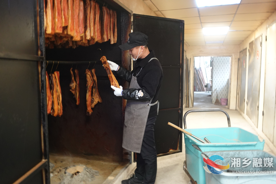 【新春走基层】金薮乡普岭村：腊香阵阵产业兴