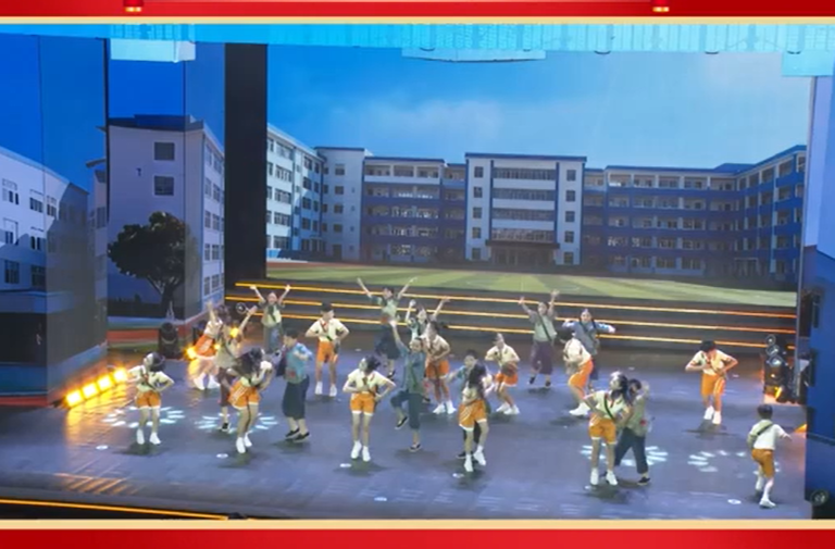 2026年湘乡市迎春文艺联欢晚会节目展播：《红红的挎包》