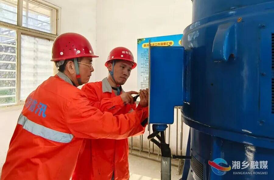 筑牢汛期安全防线 湘乡市城管局抢抓汛前“窗口期”