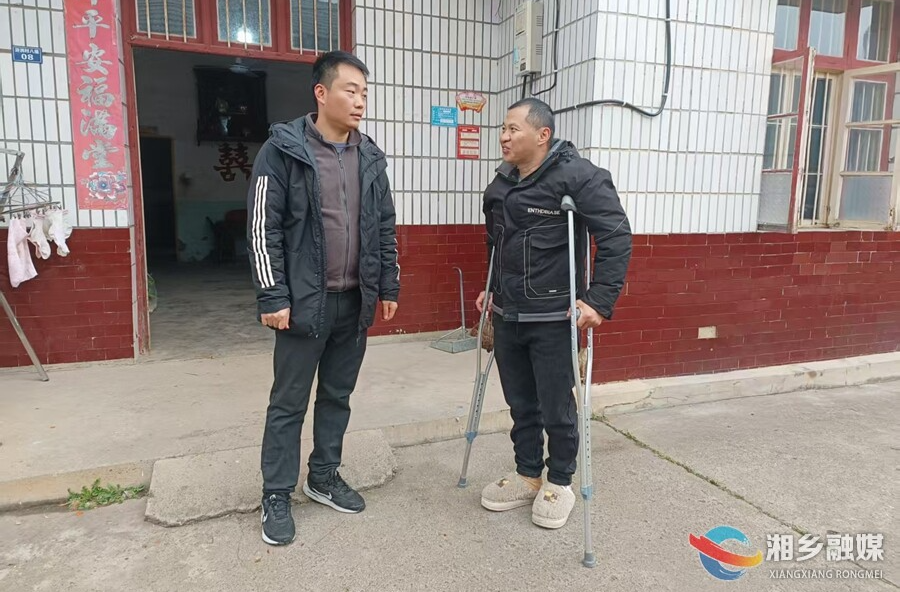 【凡人善举】浒洲村村民杨键带伤勇救三名落水儿童