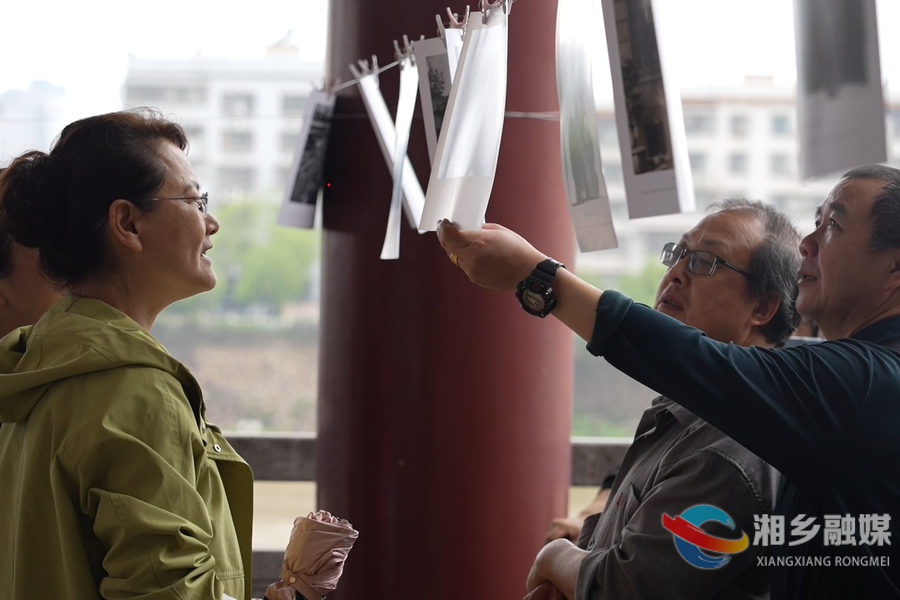 【我爱湘乡我的家】“惟其匠心”摄影艺术展在镇湘楼举行