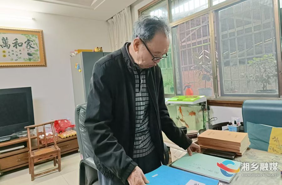 88岁老人执笔传文脉 万字手稿绘就家乡旅游“活地图”