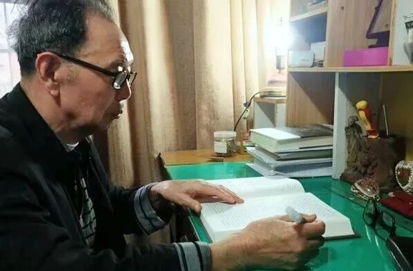 88岁老人执笔传文脉 万字手稿绘就家乡旅游“活地图”