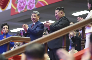 此行间·朝鲜专场文艺演出中，这些中国歌曲引起全场共鸣