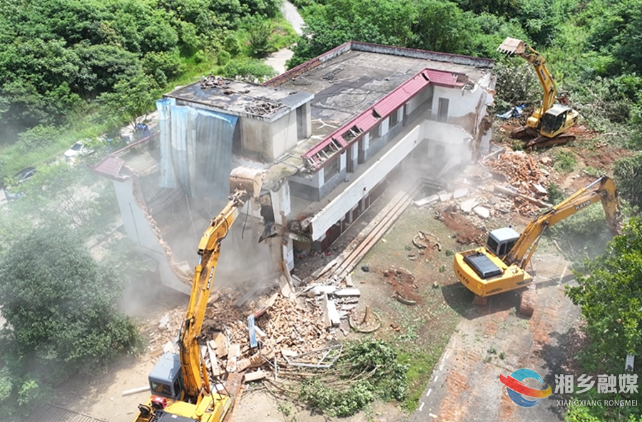 【企业服务年 全力拼经济】湘乡多部门联合腾地65亩 护航重点项目建设