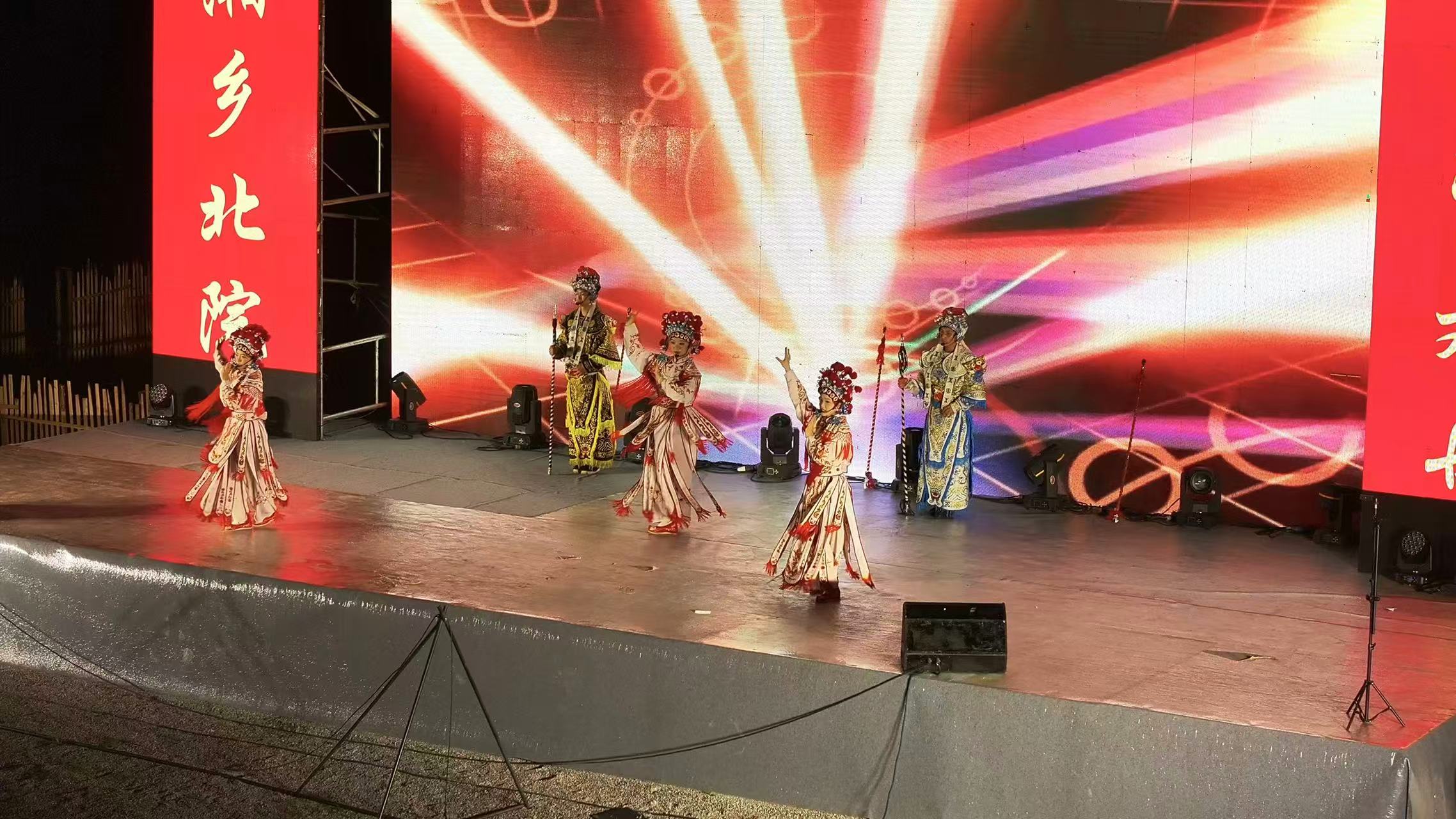 烟火升腾 好戏连台 湘乡北院解锁夏日夜生活新方式