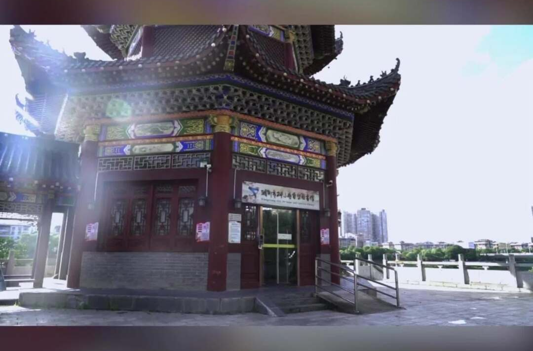 【融媒帮帮团】帮帮团办结图书馆民生诉求 相关部门迅速行动 改善市民阅读环境