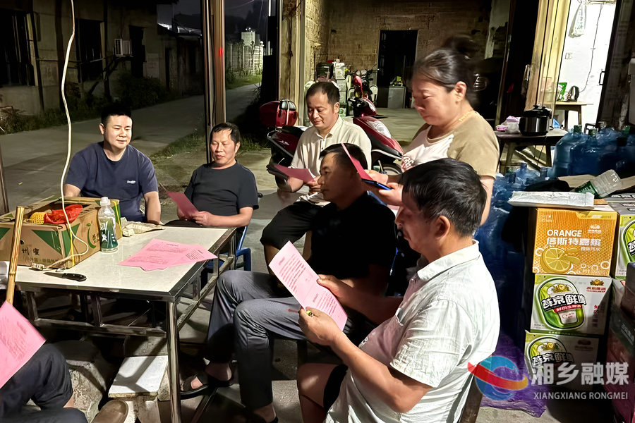 东郊乡：普法宣传“赶大集” 法治清风“润农家”