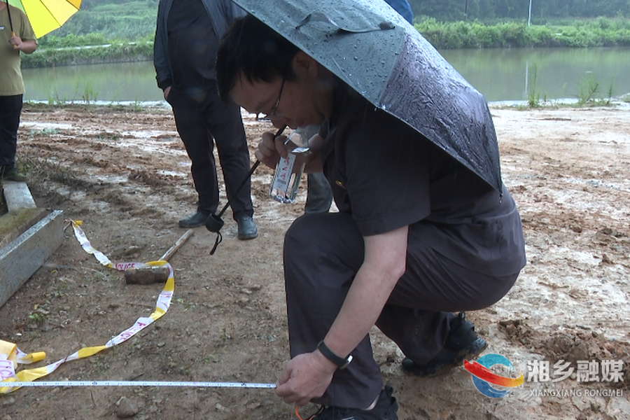 湘乡法院多方联动强制执行 高效化解邻里相邻权纠纷