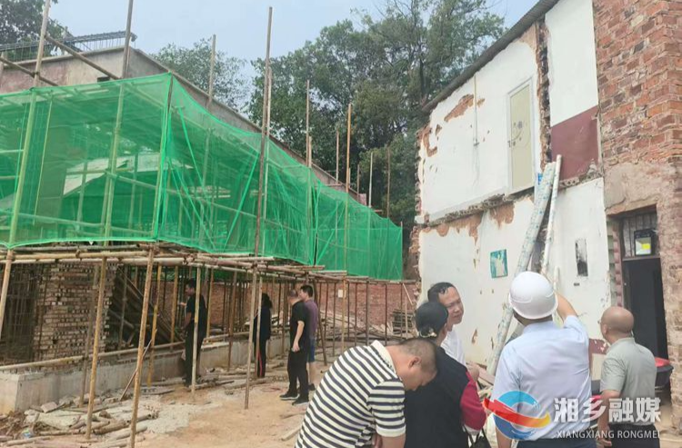 [住建局]开展技术指导服务 筑牢自建房安全防线