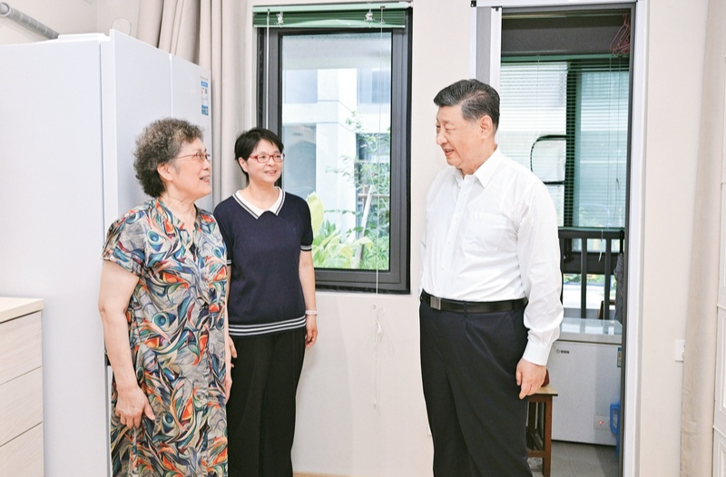 习近平：加强普惠性、基础性、兜底性民生建设