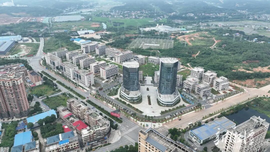 深入贯彻落实湘潭市第十四次党代会精神·“一把手”访谈丨湘乡市委书记谭何龙：以“一座城”理念引领湘乡高质量发展