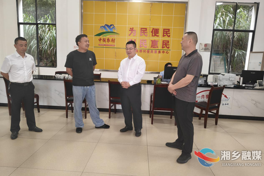 守护蓝天白云！谭何龙督导秸秆禁烧和综合利用工作