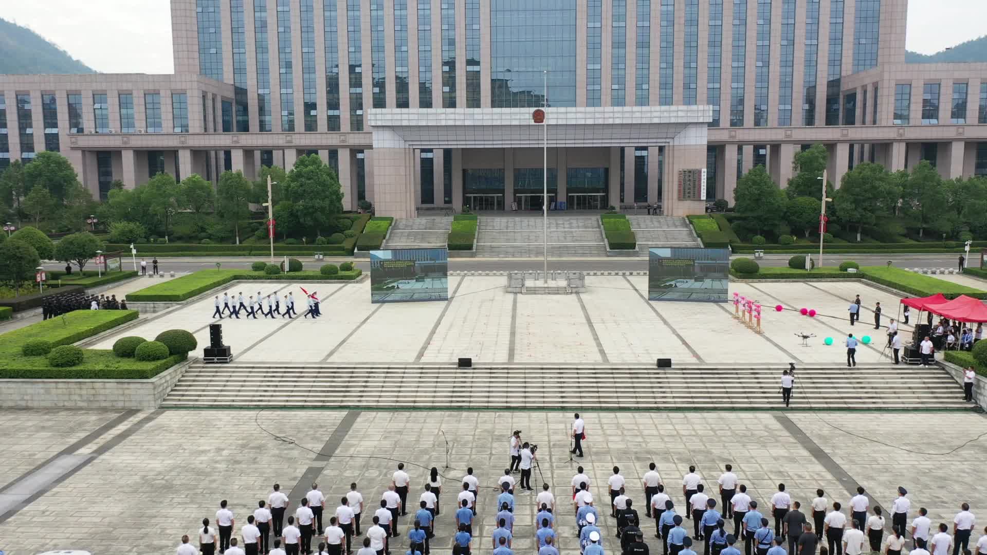 喜迎党的二十大 忠诚保平安 湘乡“城乡大联防”行动正式启动