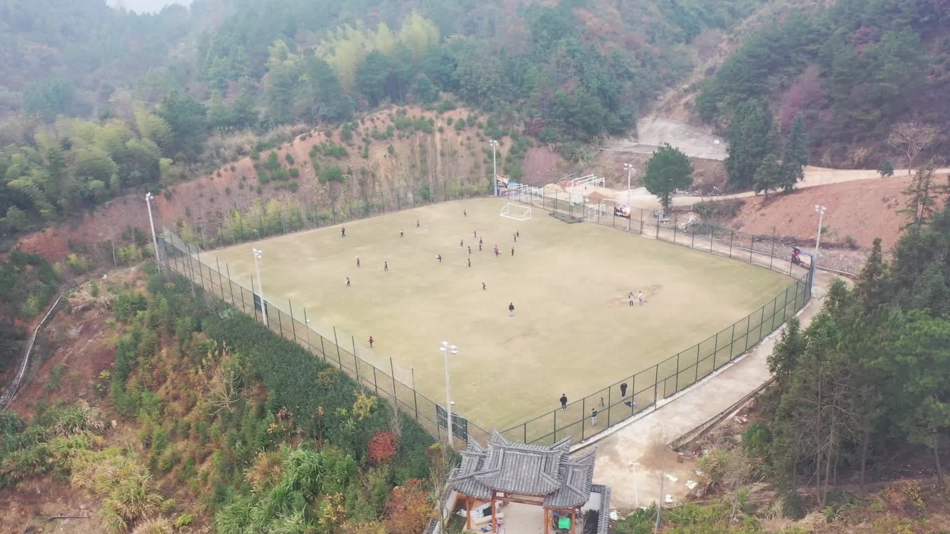 大山里的足球梦