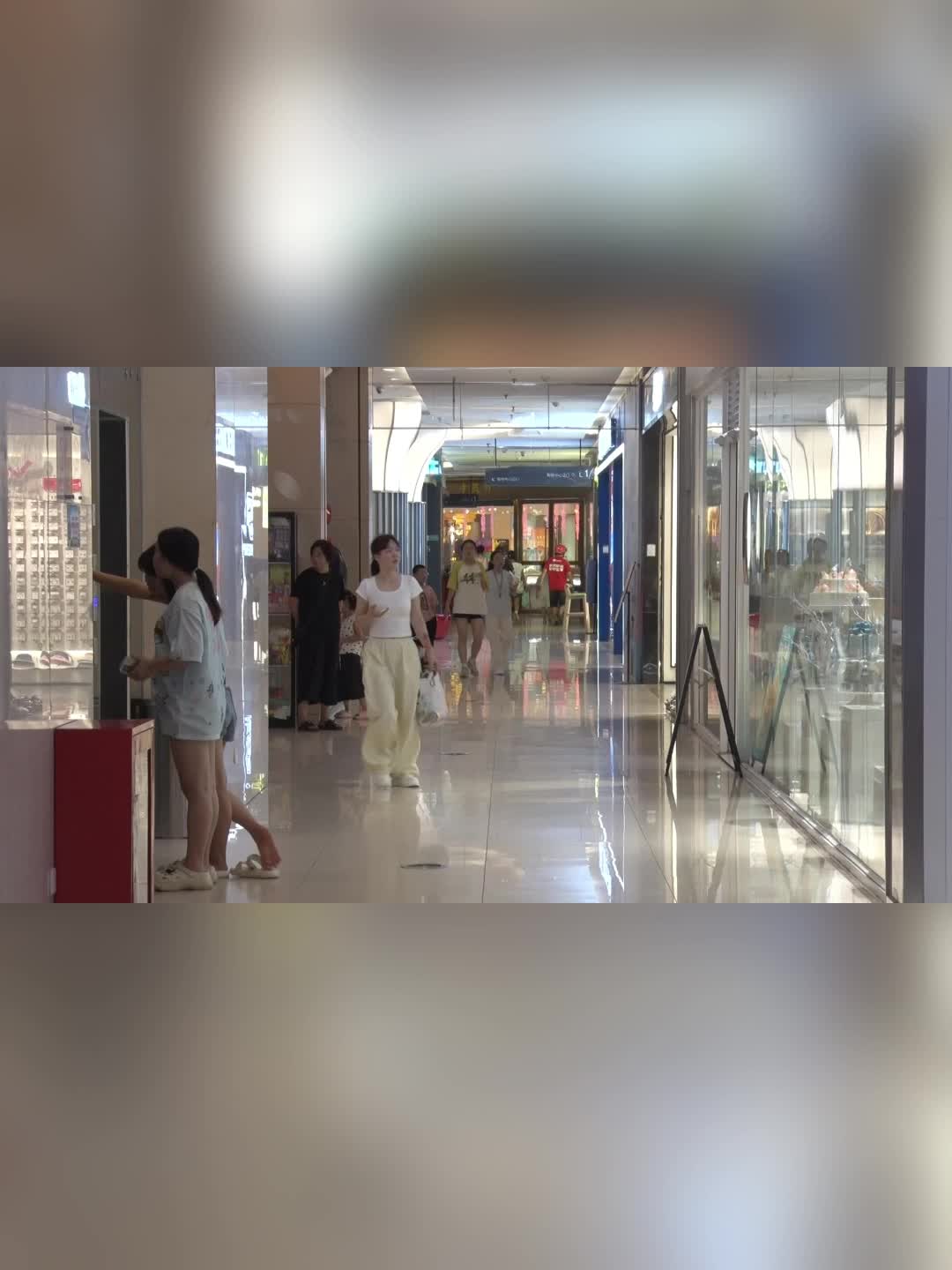 龙城新“夜”态  童趣经济遇“假”升温