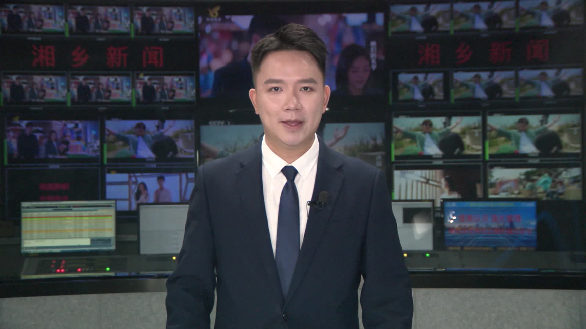 老习俗变潮饰品 艾草门挂成端午“新宠”