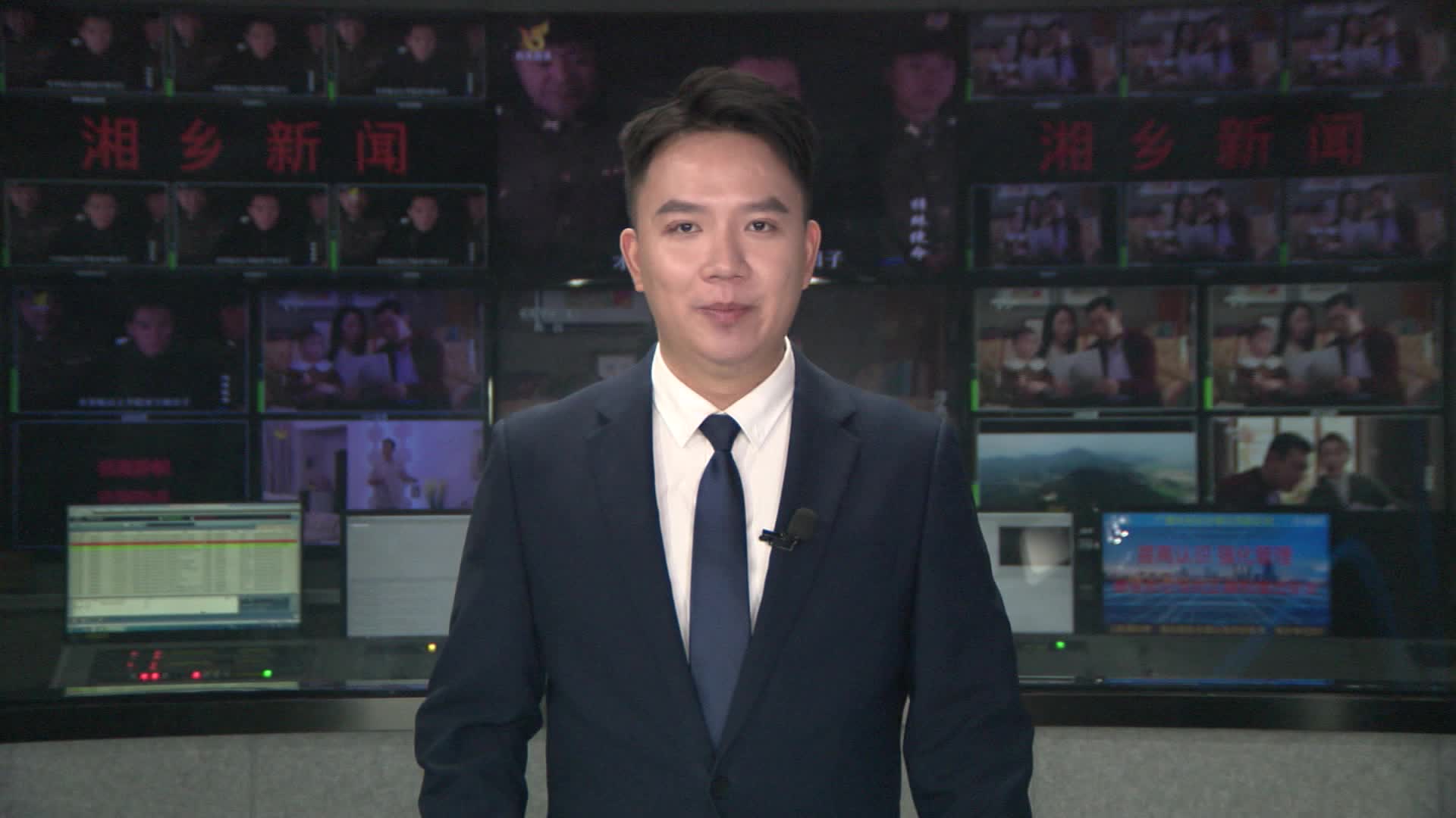 湖南省第十五届运动会皮划艇（激流回旋）青少年组在湘乡开赛