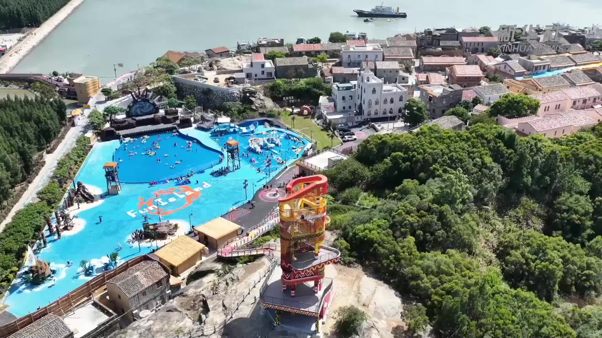 中国推动扩大消费一线新观察