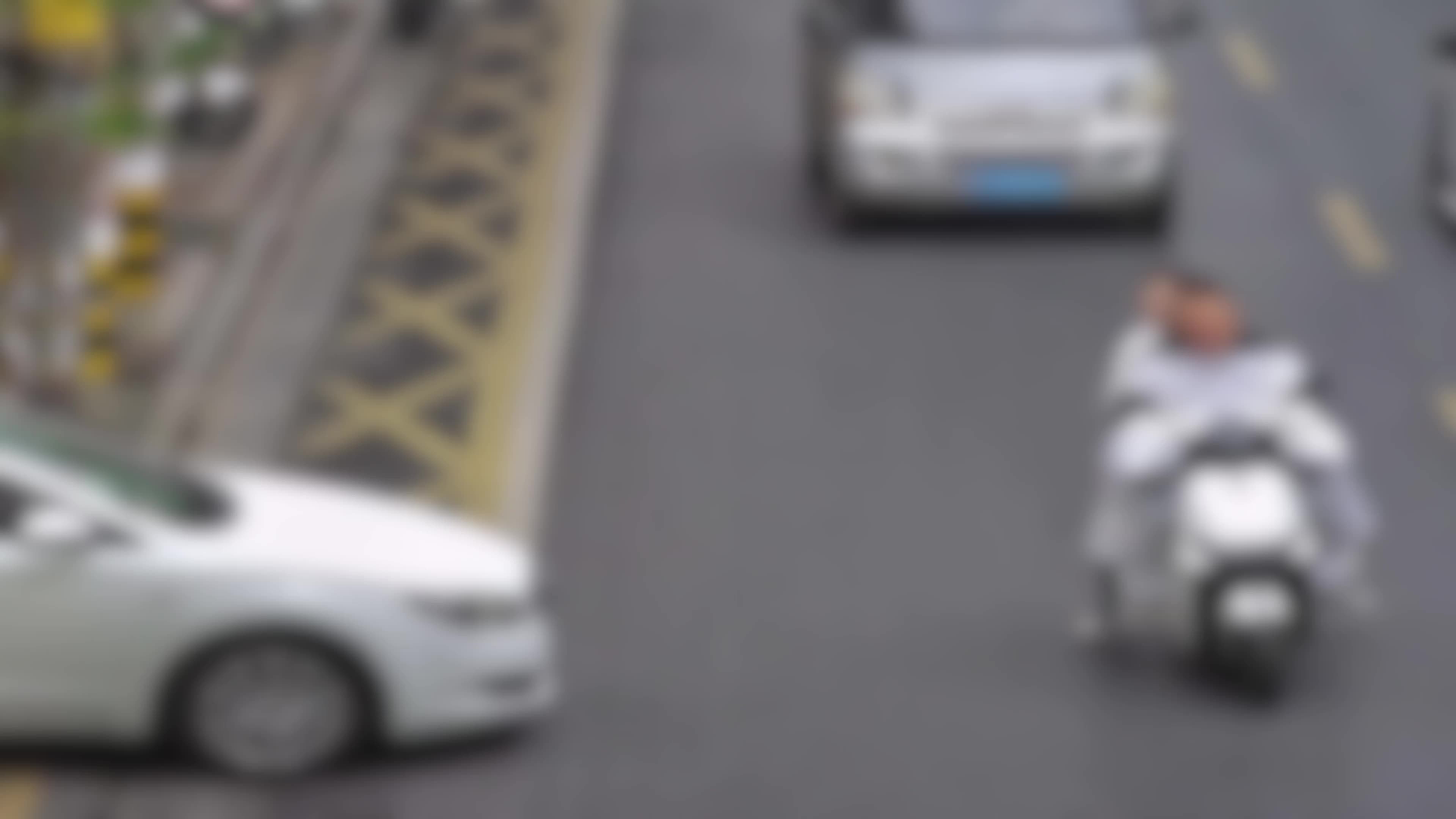 电警抓拍违法搭载多人大曝光