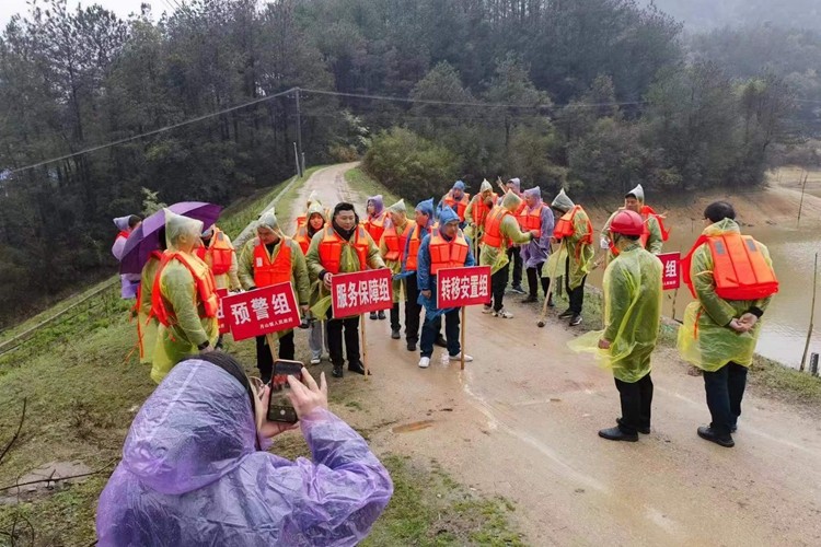 [月山镇]防汛演练砺精兵 未雨绸缪保平安