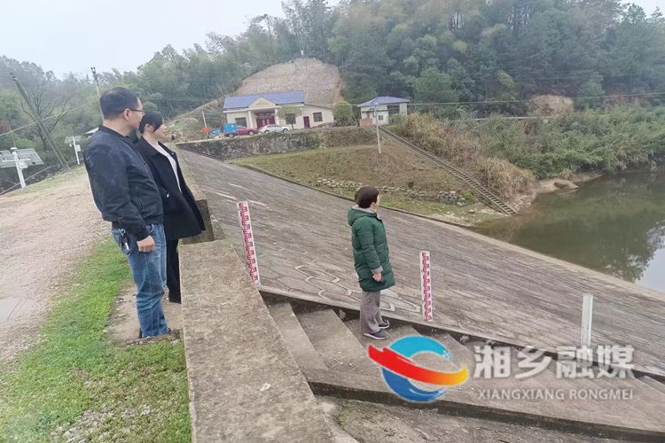 [梅桥镇]“汛”速行动 全力做好防汛工作