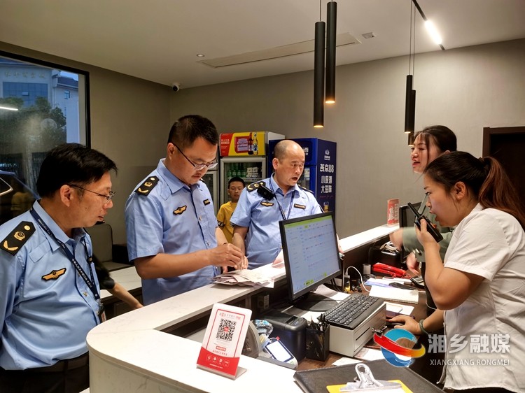 [市场监管局]开展杜绝餐饮浪费普法执法行动