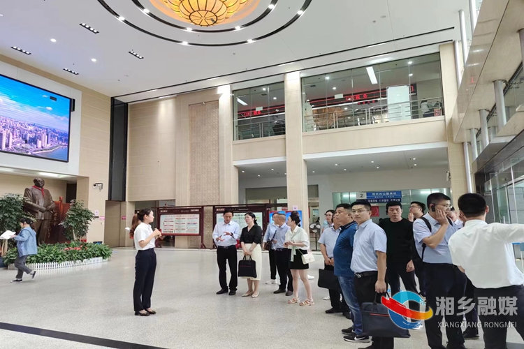 [行政审批服务局]共享经验共同探索 交流学习互促提升