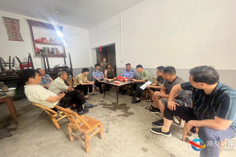 [栗山镇]扎实开展军校招生政审工作