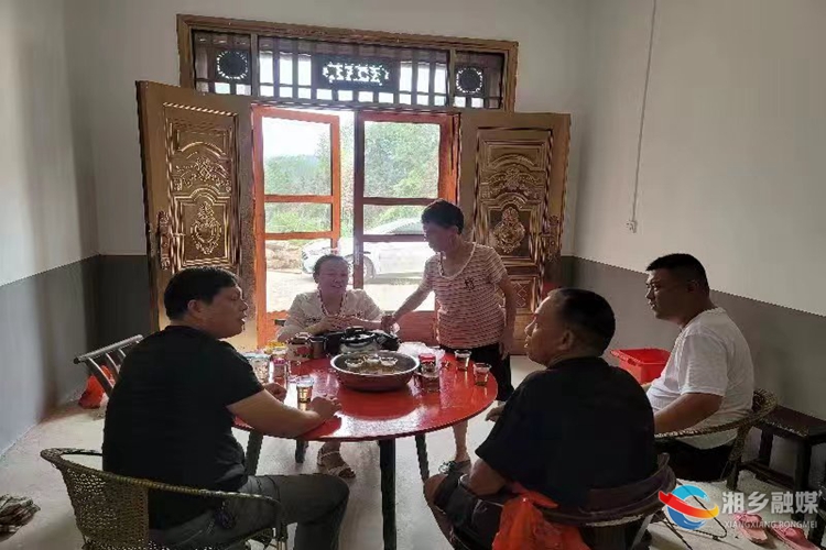 [栗山镇]一村一法律顾问 打通法律服务“最后一公里”