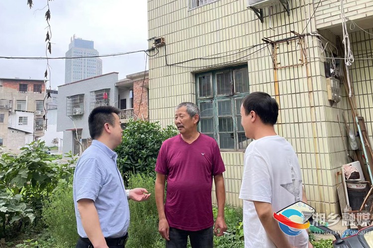 [望春门街道]情系失独家庭 走访慰问暖人心