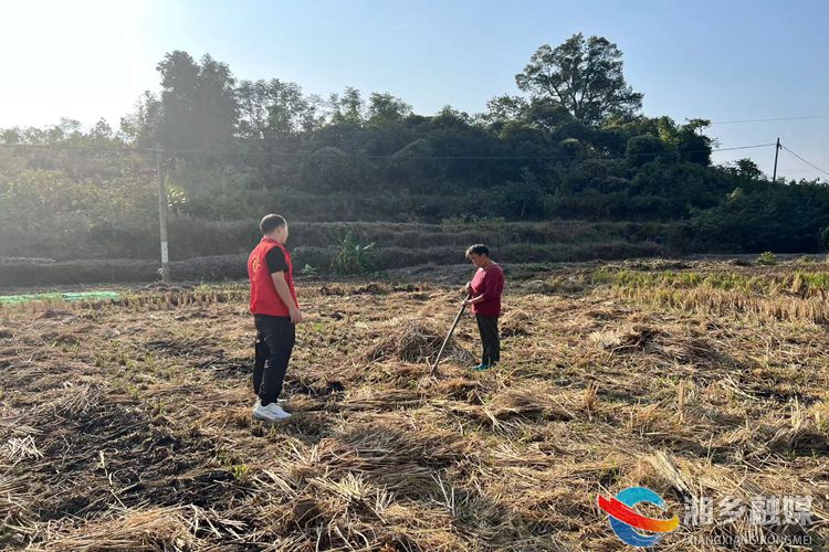 [虞唐镇]“秸”尽全力 筑牢秸秆禁烧“防火墙”