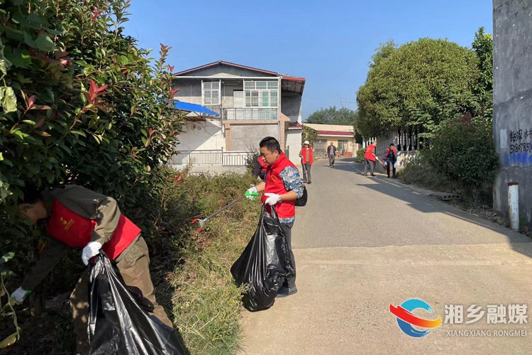 [龙洞镇]开展人居环境整治 村容村貌展新颜