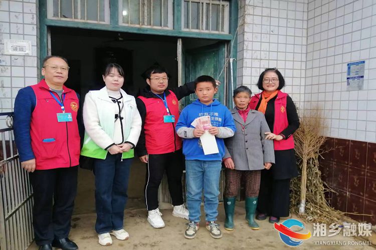 [虞唐镇]开展爱心助学公益活动