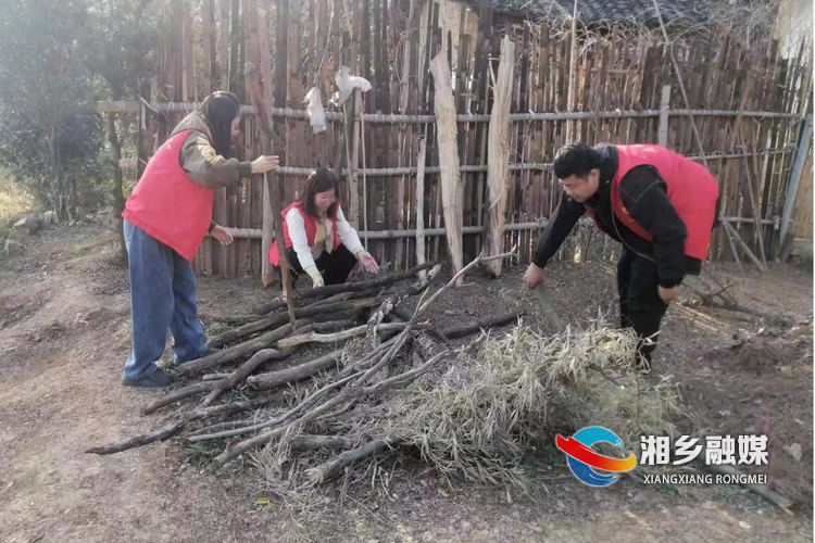 [气象局]入户走访听民意 服务群众暖民心
