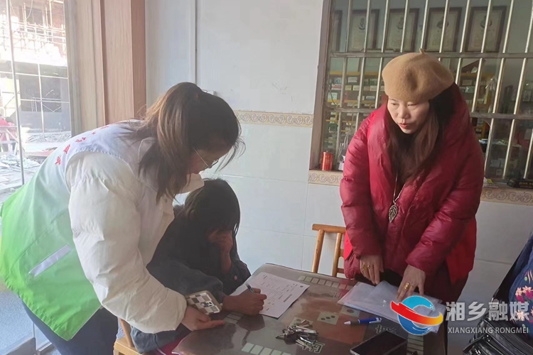 [潭市镇]走访困境儿童 传递温暖关怀