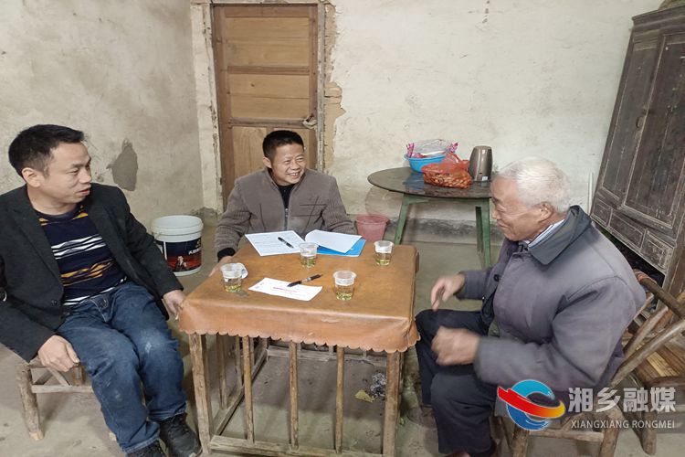 [栗山镇]预防一氧化碳中毒 人大代表在行动