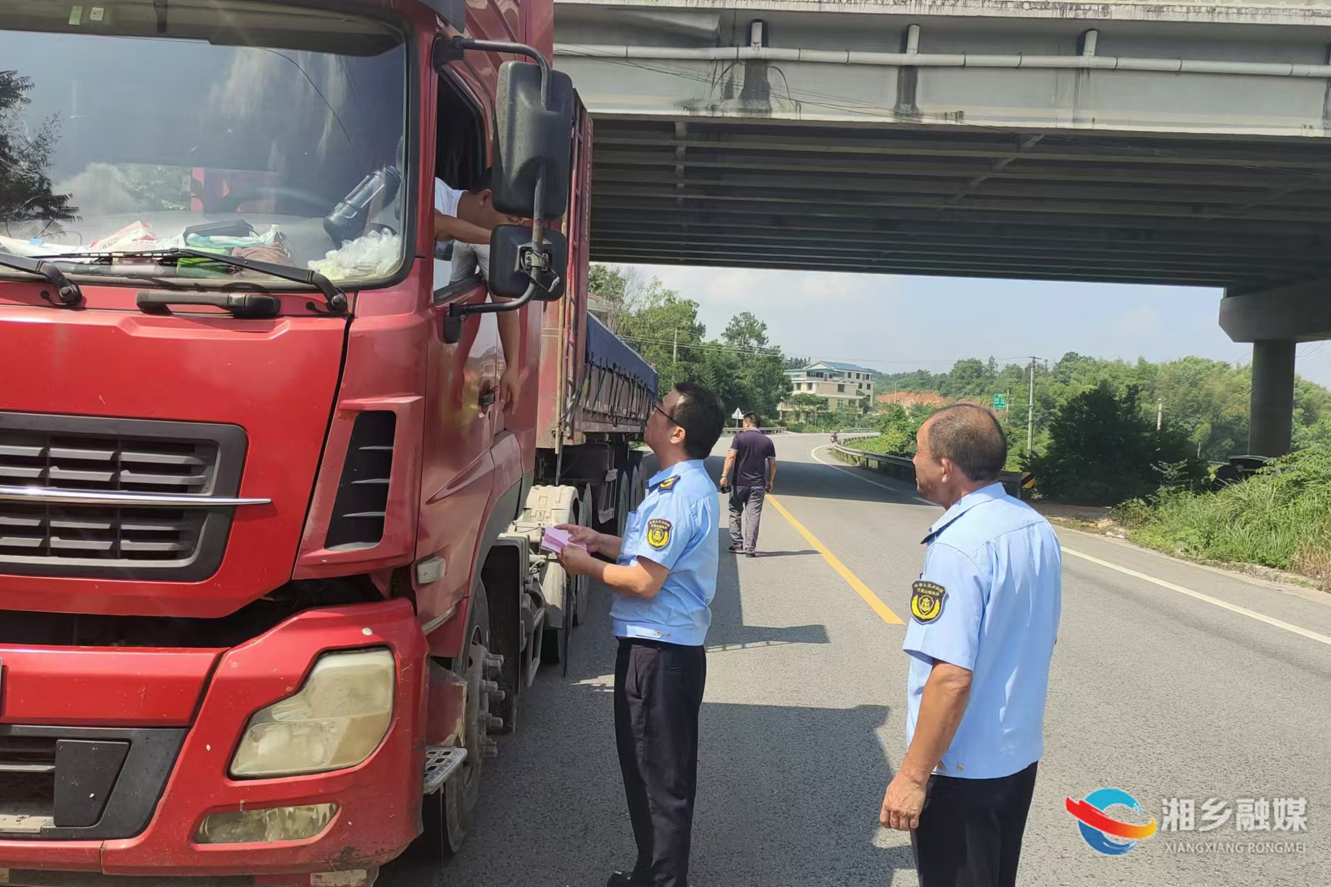 [毛田镇]强化道路交通安全 严格执法守护平安出行