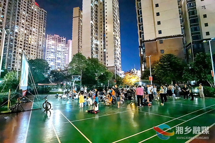 [东山街道]以光影为媒 护社区平安